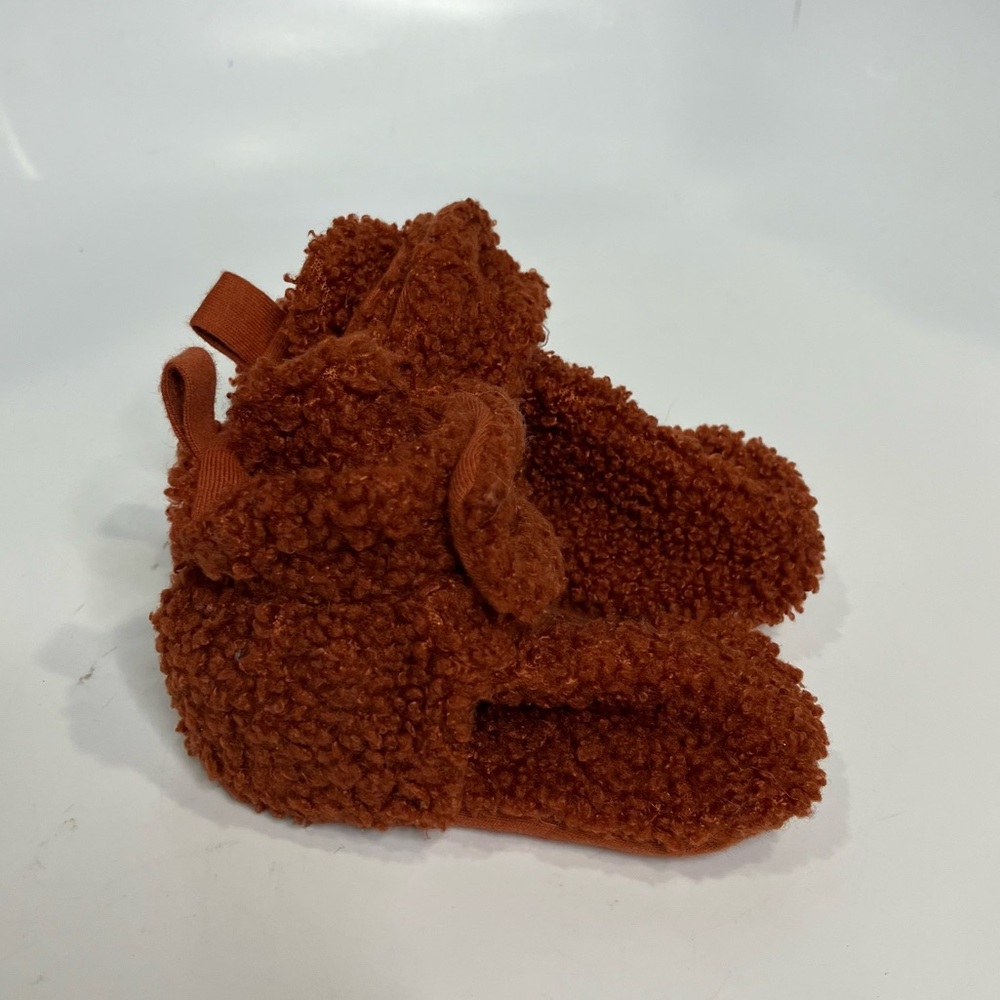 Robeez Sherpa snap booties rust orange brown 3-6 months winter cozy baby
